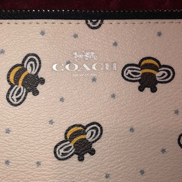 🔥Coach wristlets. Authentic! - Picture 3 of 5